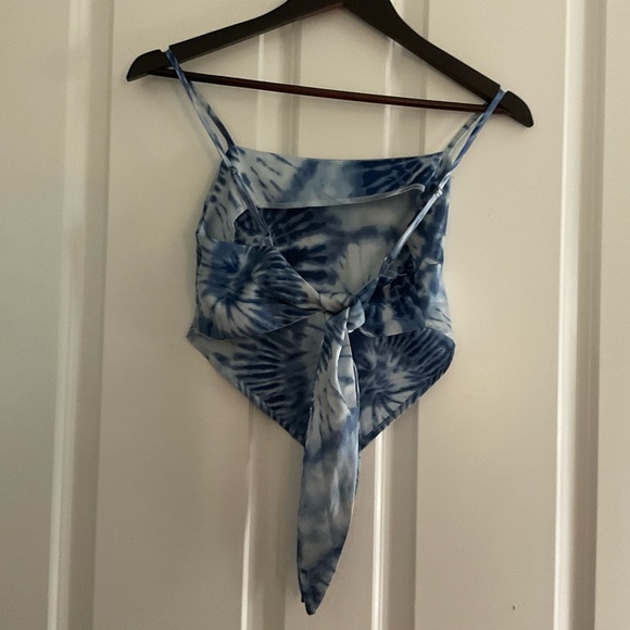 Kendall & Kylie Blue and white tie-dye top - Picture 2 of 6